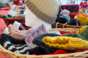 Marché de Noël - stand de tricots